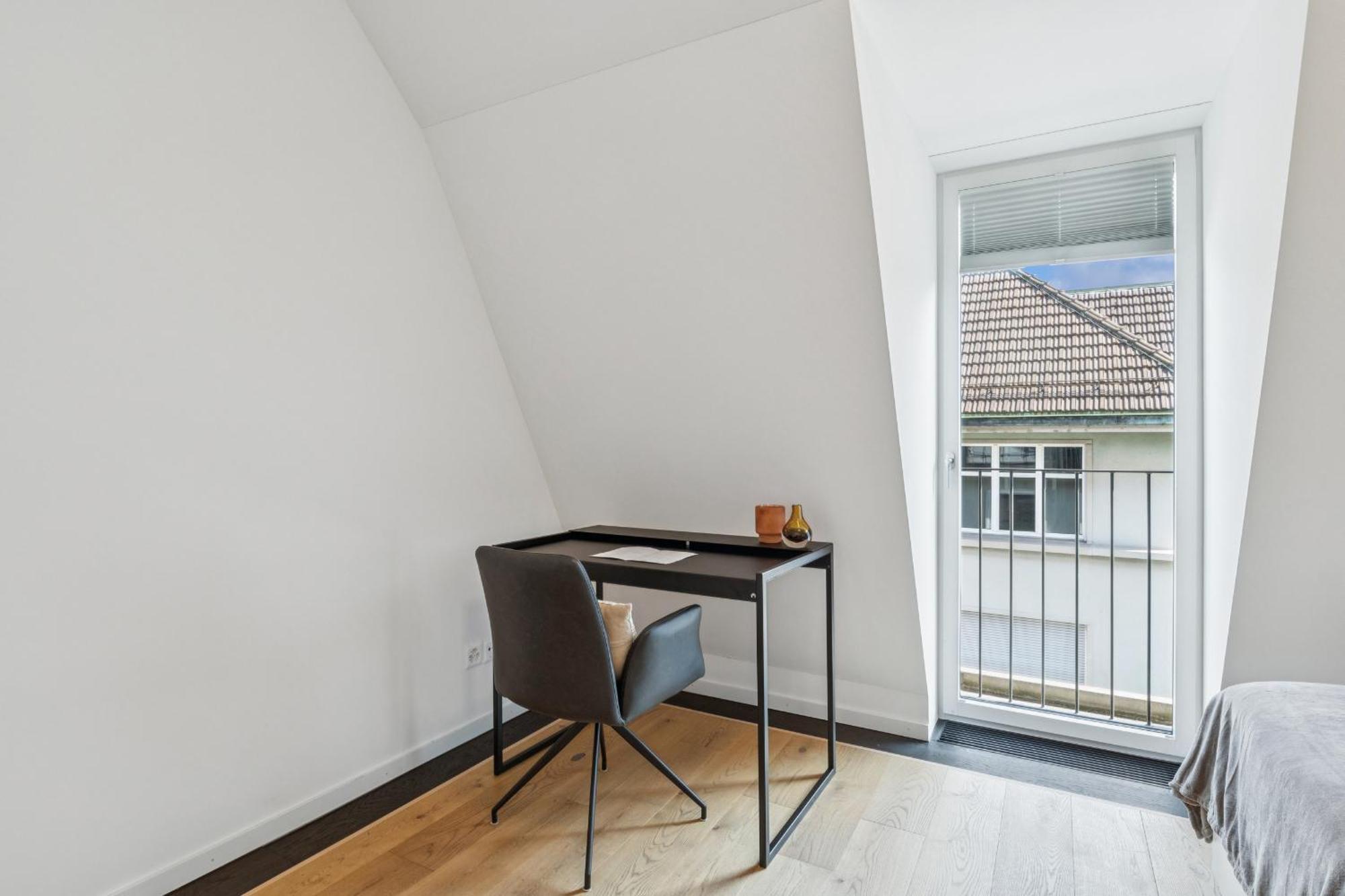 Horizon Loewenstrasse Penthouse * Zürich